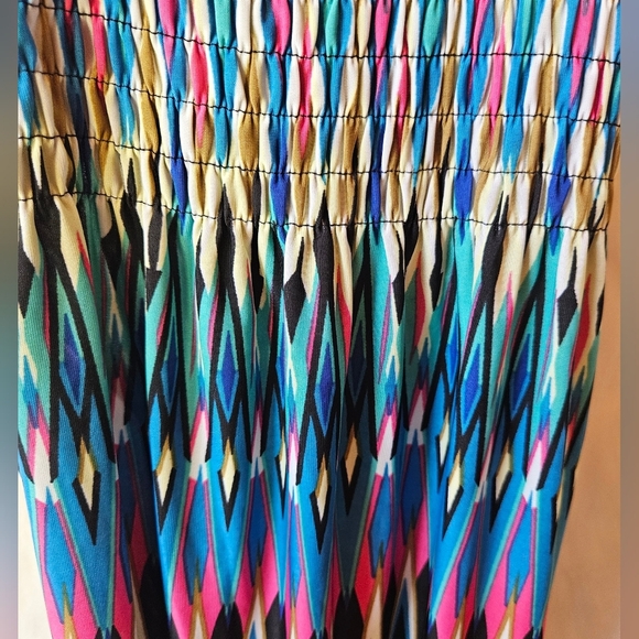 Streetwear Society Geometric Halter Maxi Dress - Picture 6 of 8